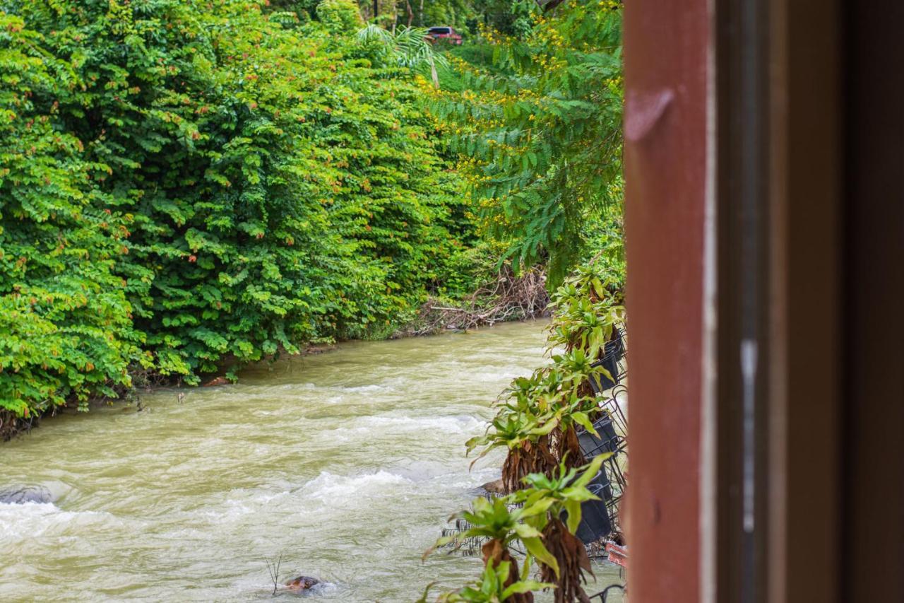 Thansila Resort Ranong Buitenkant foto