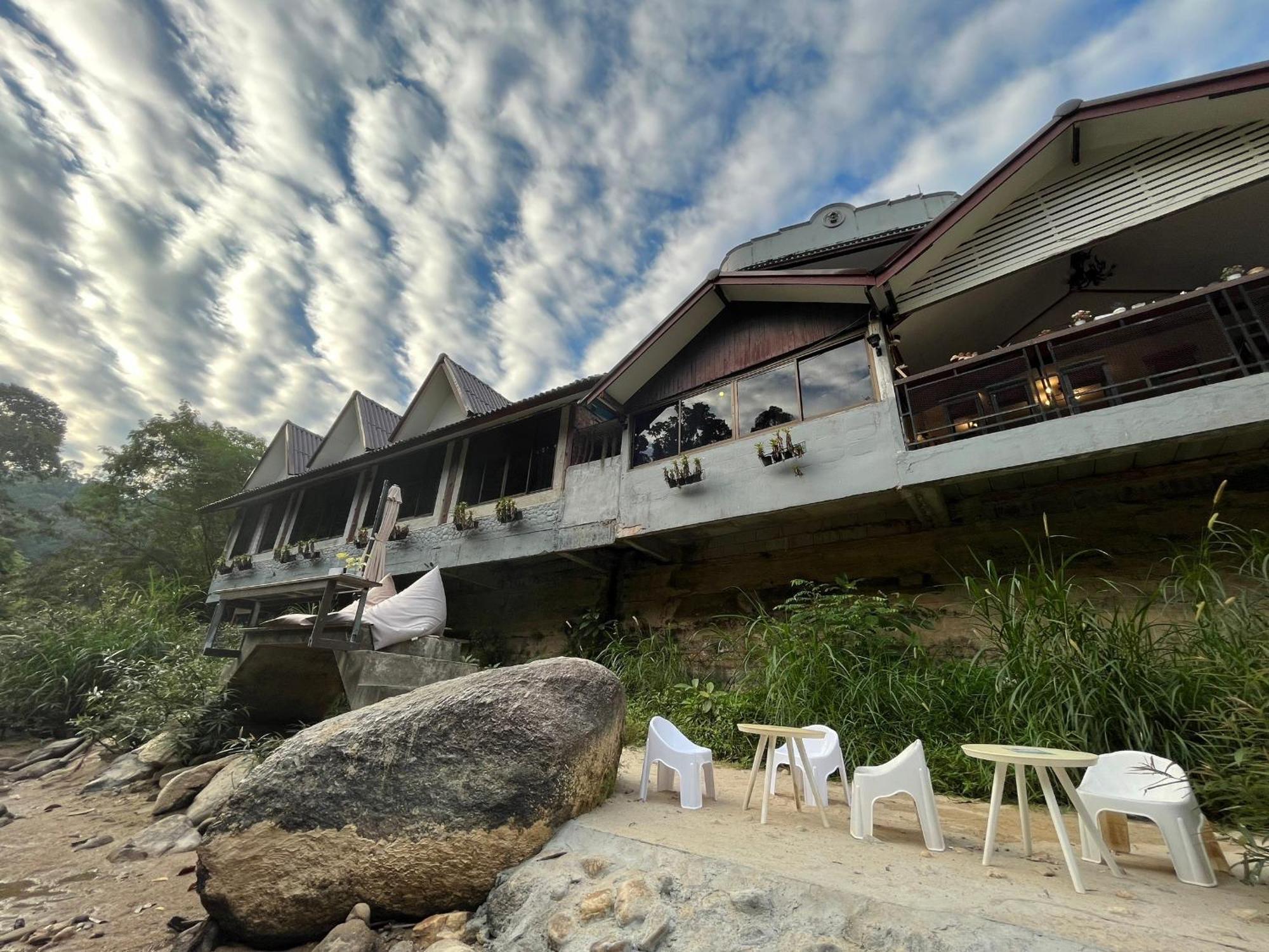 Thansila Resort Ranong Buitenkant foto